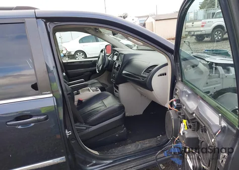 2014 Chrysler Town & Country Touring from USA, damaged, VIN 2C4RC1BG6ER344556